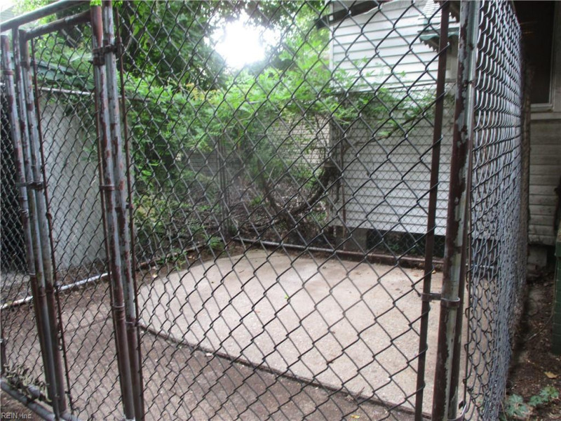 Photo 24 of 27 residential for sale in Portsmouth virginia