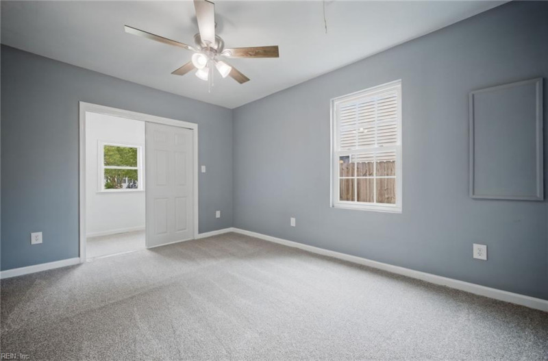 Photo 14 of 33 residential for sale in Virginia Beach virginia