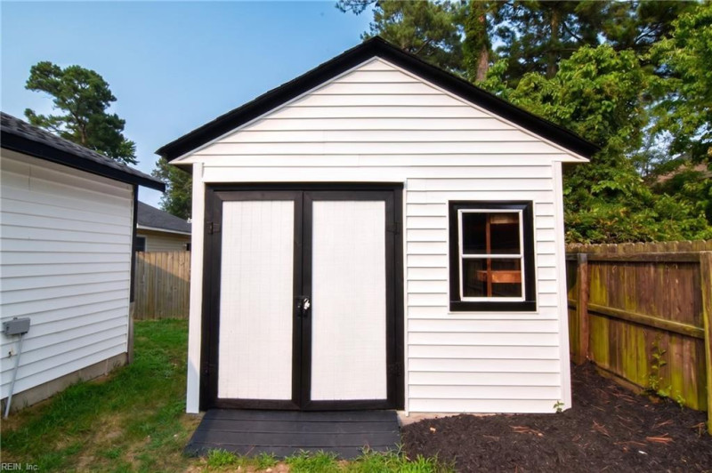 Photo 31 of 33 residential for sale in Virginia Beach virginia
