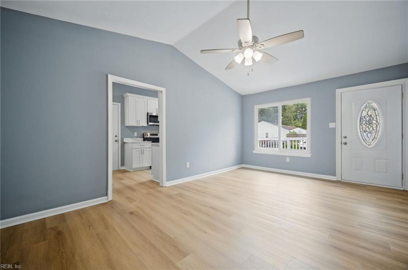 Photo 9 of 33 residential for sale in Virginia Beach virginia