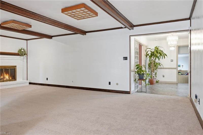 Photo 11 of 38 residential for sale in Norfolk virginia