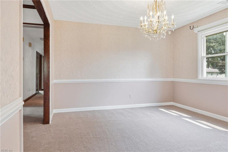 Photo 17 of 38 residential for sale in Norfolk virginia