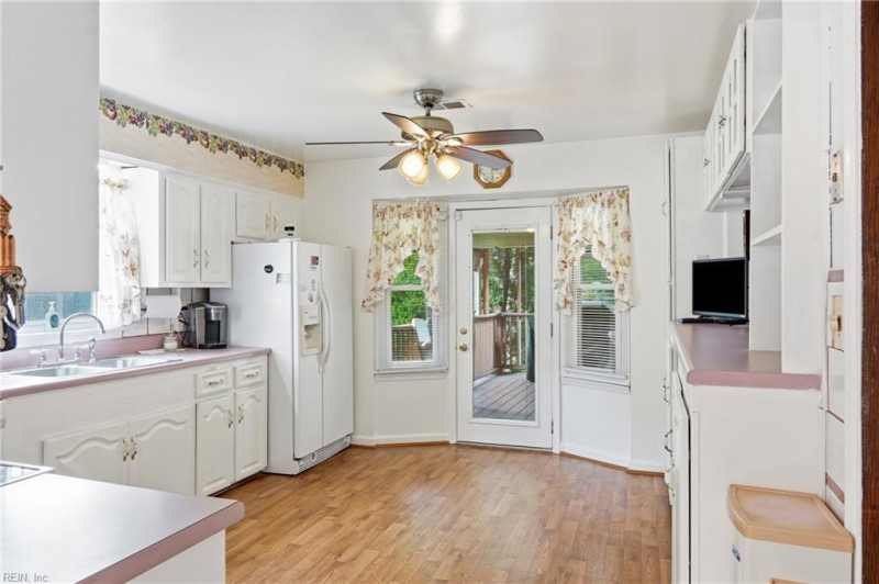 Photo 19 of 38 residential for sale in Norfolk virginia