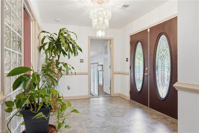 Photo 2 of 38 residential for sale in Norfolk virginia