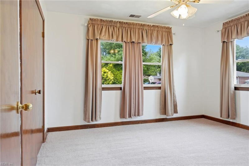 Photo 23 of 38 residential for sale in Norfolk virginia