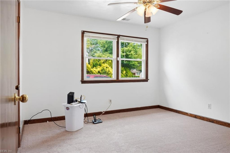Photo 27 of 38 residential for sale in Norfolk virginia