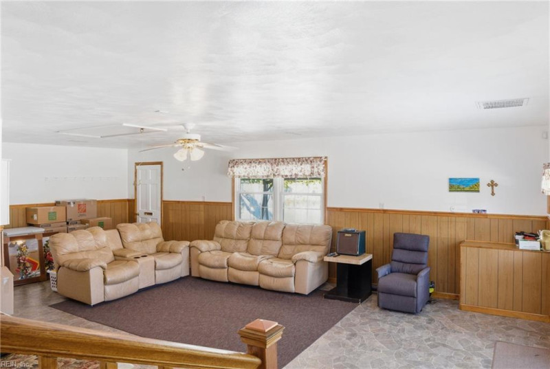 Photo 3 of 38 residential for sale in Norfolk virginia