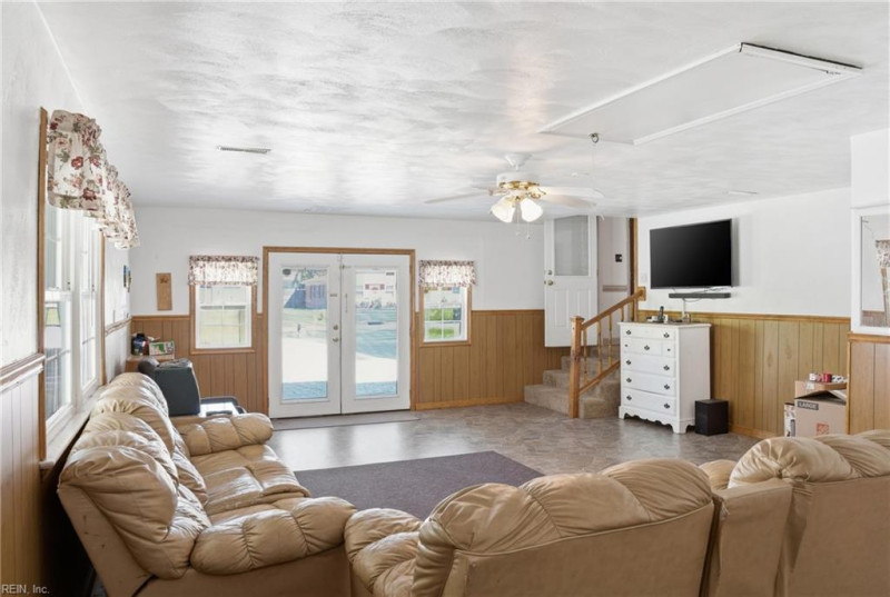 Photo 4 of 38 residential for sale in Norfolk virginia