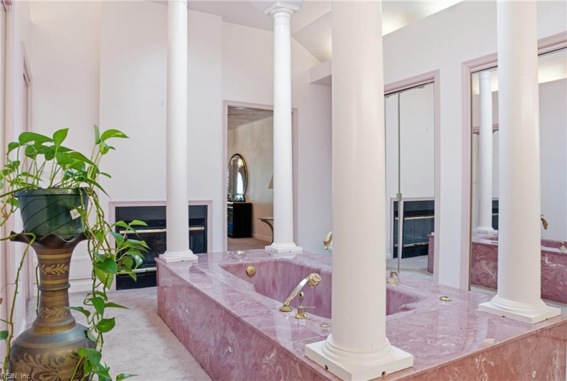 Photo 9 of 38 residential for sale in Norfolk virginia