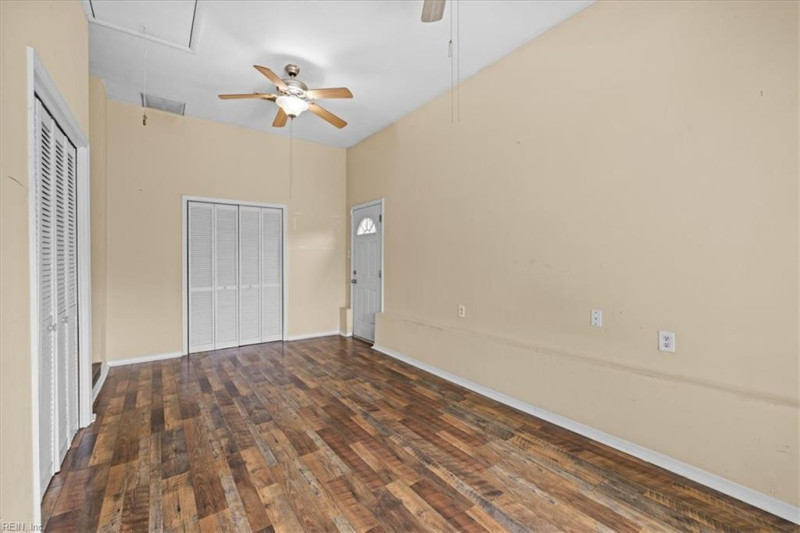 Photo 19 of 41 residential for sale in Chesapeake virginia
