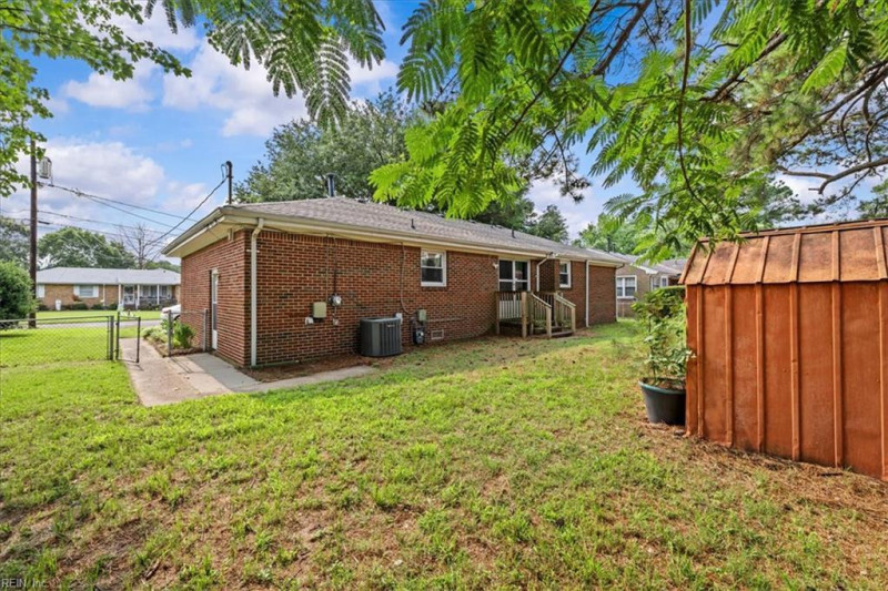 Photo 39 of 41 residential for sale in Chesapeake virginia