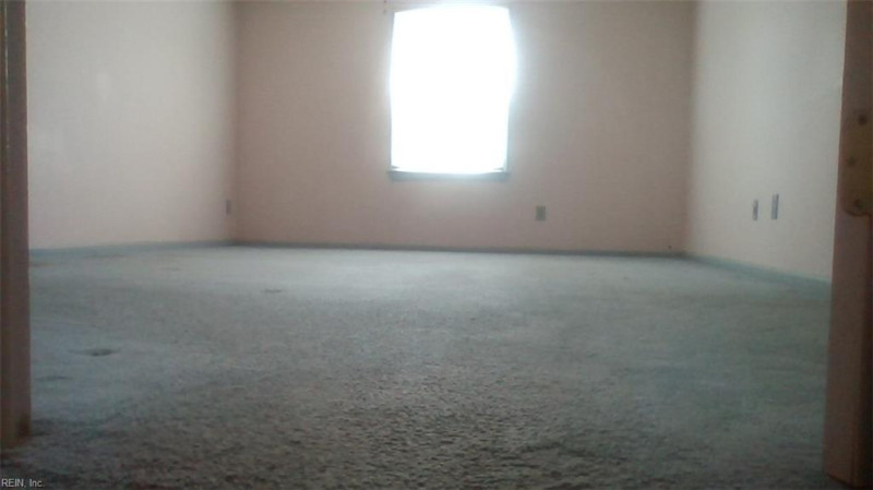 Photo 14 of 30 residential for sale in Virginia Beach virginia