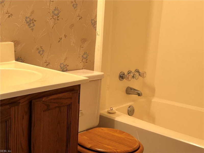 Photo 15 of 30 residential for sale in Virginia Beach virginia