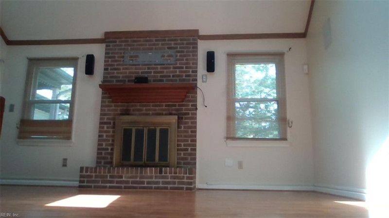 Photo 3 of 30 residential for sale in Virginia Beach virginia