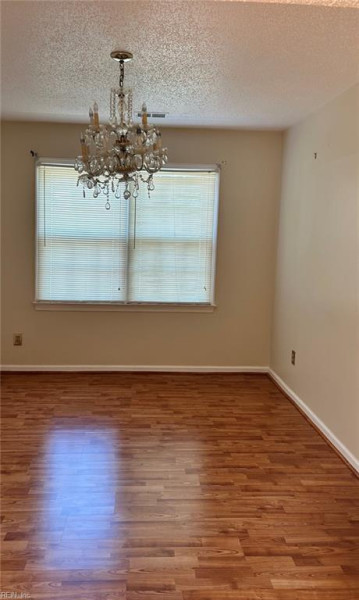 Photo 4 of 30 residential for sale in Virginia Beach virginia