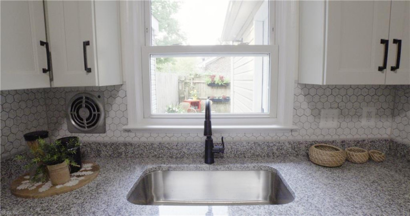 Photo 11 of 30 residential for sale in Newport News virginia