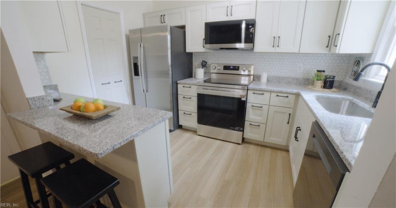 Photo 7 of 30 residential for sale in Newport News virginia