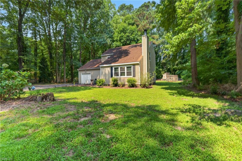 Photo 3 of 30 residential for sale in Gloucester County virginia Photo 3 of 30 residential for sale in Gloucester County virginia