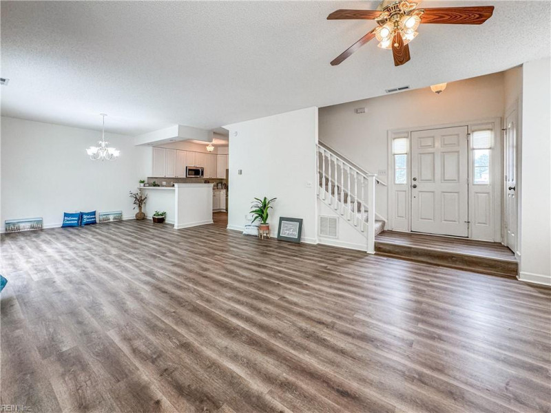 Photo 7 of 40 residential for sale in Virginia Beach virginia