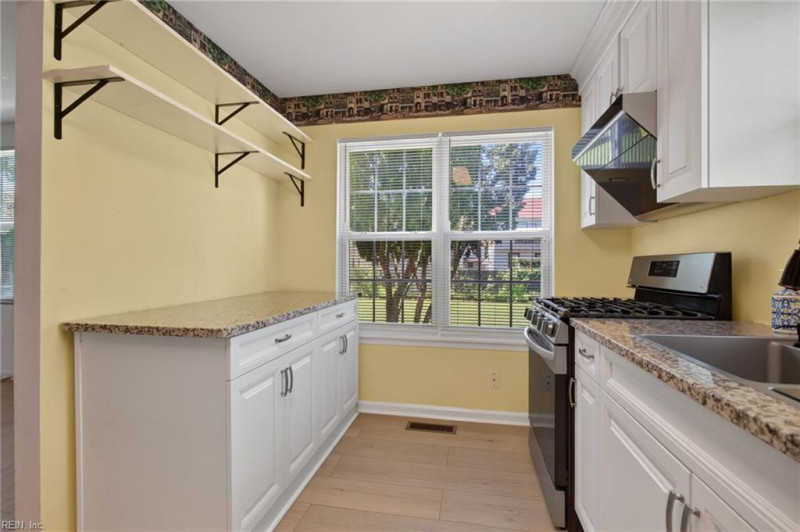 Photo 13 of 32 residential for sale in Norfolk virginia Photo 13 of 32 residential for sale in Norfolk virginia