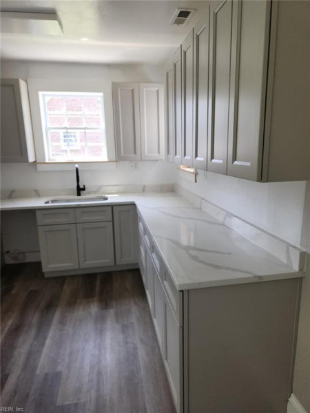 Photo 3 of 14 residential for sale in Chesapeake virginia