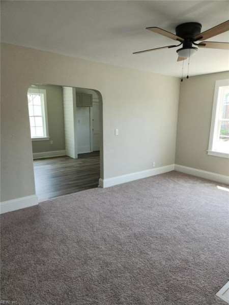 Photo 9 of 14 residential for sale in Chesapeake virginia