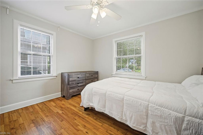 Photo 16 of 46 residential for sale in Norfolk virginia