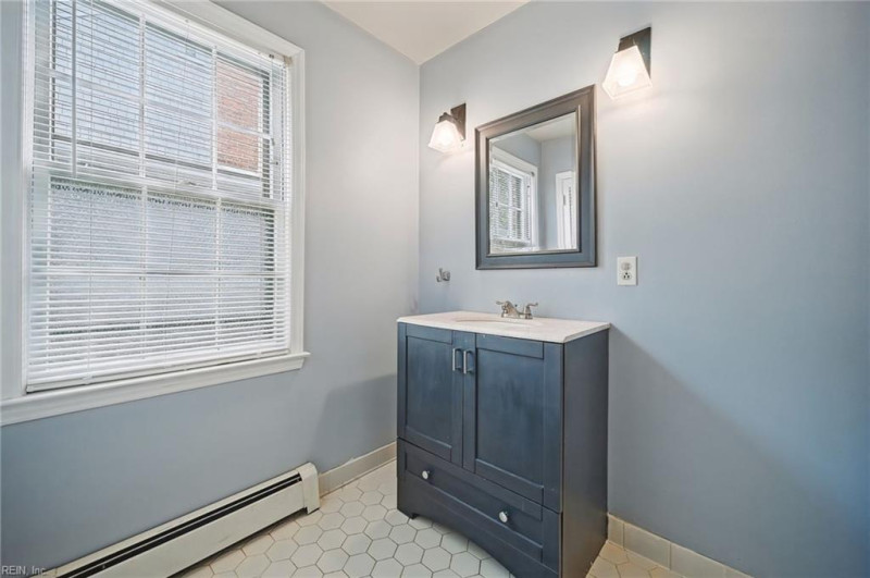 Photo 25 of 46 residential for sale in Norfolk virginia