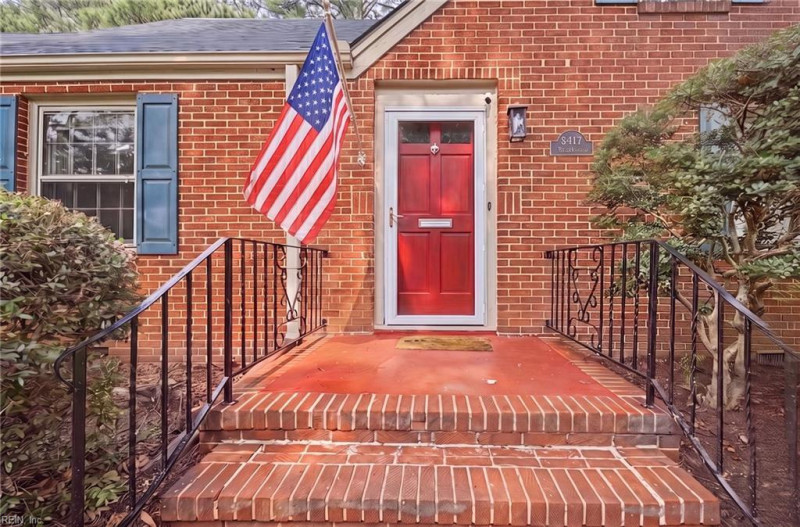 Photo 4 of 46 residential for sale in Norfolk virginia