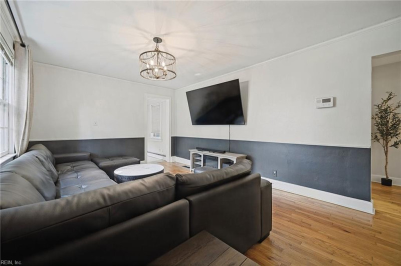 Photo 6 of 46 residential for sale in Norfolk virginia