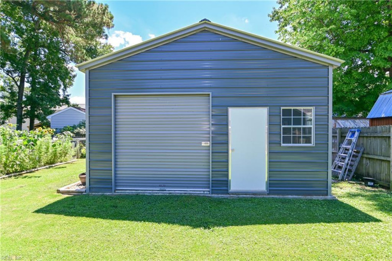 Photo 26 of 37 residential for sale in Chesapeake virginia