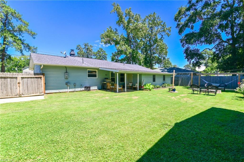 Photo 34 of 37 residential for sale in Chesapeake virginia