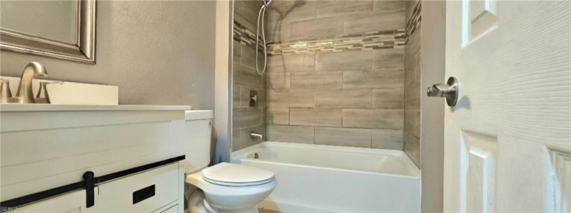Photo 13 of 19 residential for sale in Newport News virginia