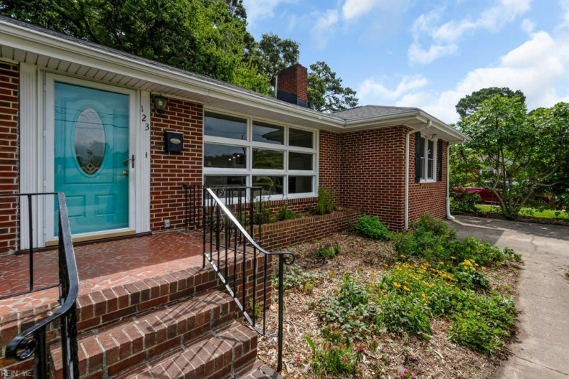 Photo 2 of 38 residential for sale in Portsmouth virginia Photo 2 of 38 residential for sale in Portsmouth virginia