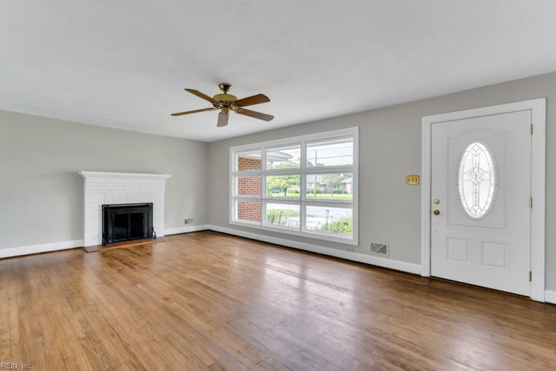 Photo 3 of 38 residential for sale in Portsmouth virginia Photo 3 of 38 residential for sale in Portsmouth virginia