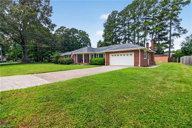 Photo 2 of 33 residential for sale in Chesapeake virginia Photo 2 of 33 residential for sale in Chesapeake virginia