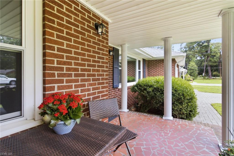 Photo 4 of 33 residential for sale in Chesapeake virginia Photo 4 of 33 residential for sale in Chesapeake virginia