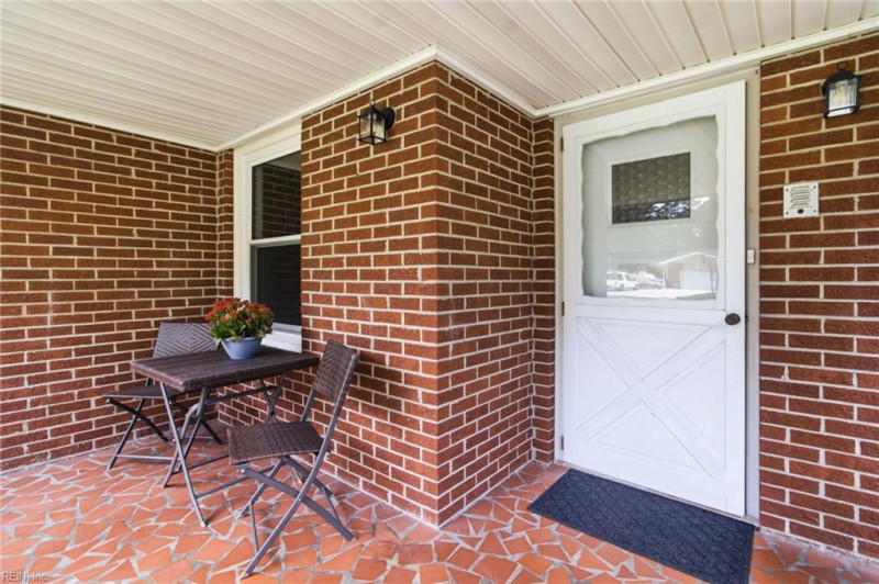 Photo 5 of 33 residential for sale in Chesapeake virginia Photo 5 of 33 residential for sale in Chesapeake virginia