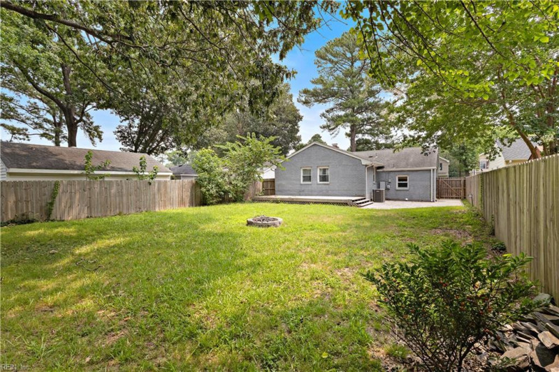 Photo 20 of 26 residential for sale in Chesapeake virginia Photo 20 of 26 residential for sale in Chesapeake virginia