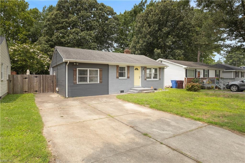 Photo 23 of 26 residential for sale in Chesapeake virginia