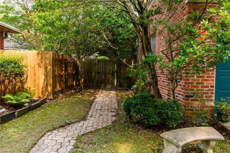 Photo 4 of 41 residential for sale in Newport News virginia Photo 4 of 41 residential for sale in Newport News virginia