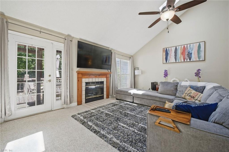 Photo 5 of 21 residential for sale in Newport News virginia