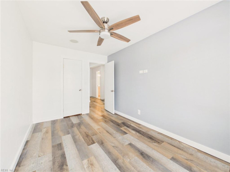 Photo 13 of 50 residential for sale in Virginia Beach virginia