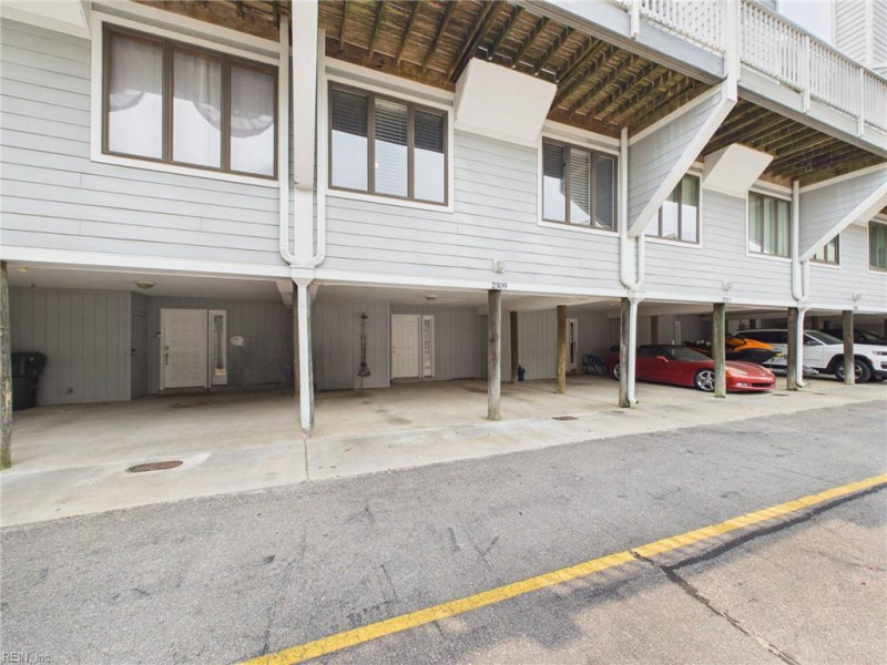 Photo 4 of 50 residential for sale in Virginia Beach virginia