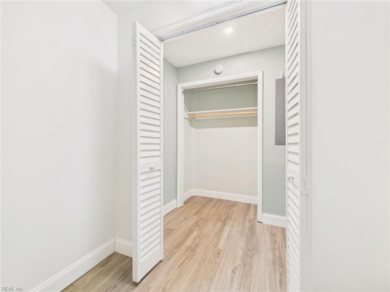 Photo 8 of 50 residential for sale in Virginia Beach virginia