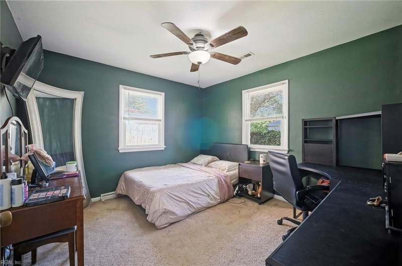 Photo 22 of 29 residential for sale in Chesapeake virginia