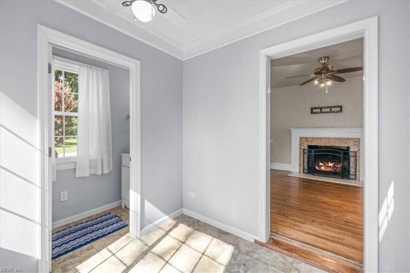 Photo 21 of 38 residential for sale in Hampton virginia