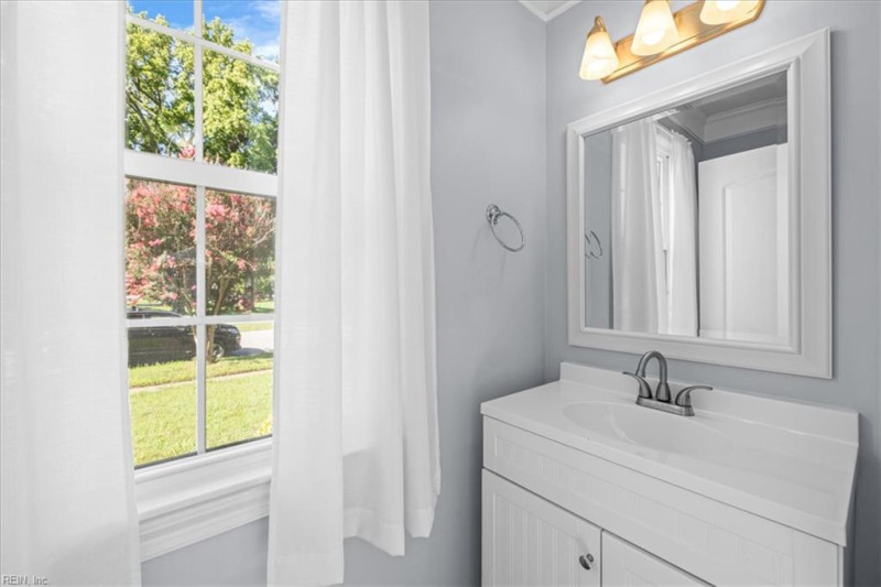 Photo 22 of 38 residential for sale in Hampton virginia