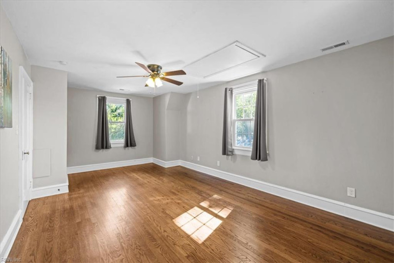 Photo 25 of 38 residential for sale in Hampton virginia