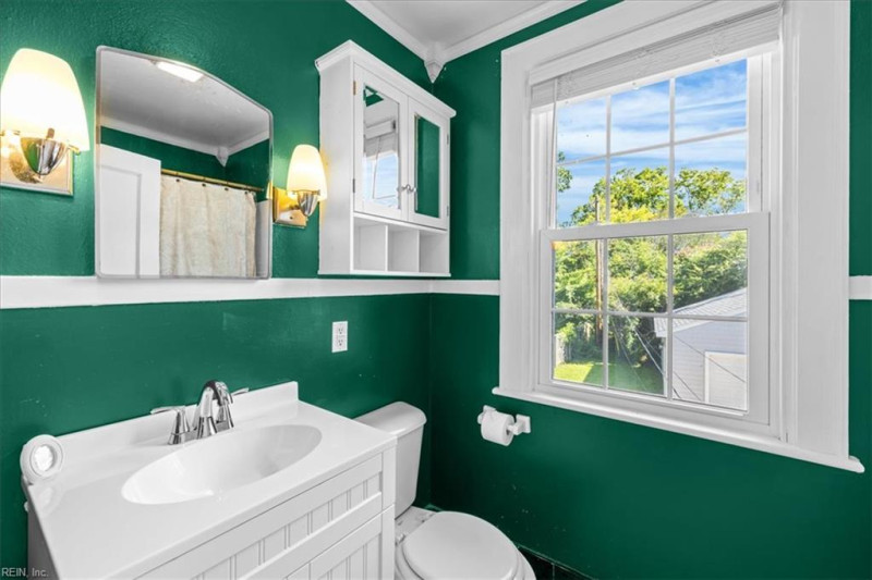 Photo 28 of 38 residential for sale in Hampton virginia